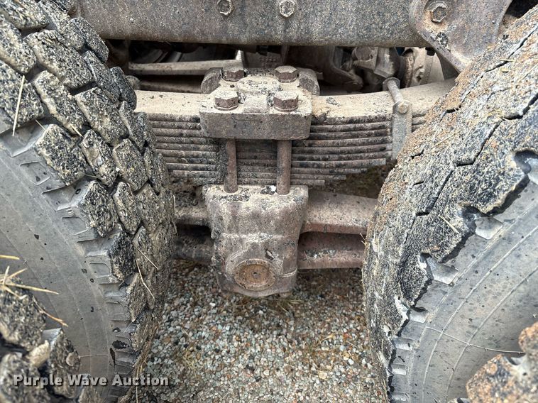 image for item EM2559 1996 International 4900 dump truck