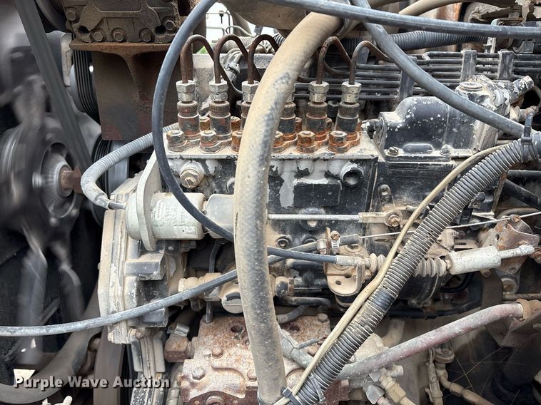 image for item EM2559 1996 International 4900 dump truck