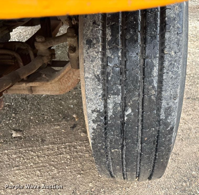 image for item EM2559 1996 International 4900 dump truck