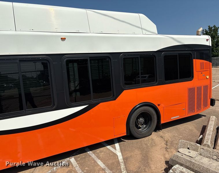 image for item EM2605 2011 ElDorado EZ-Rider II Max transit bus