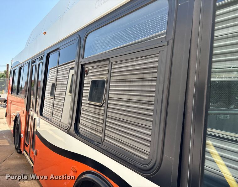 image for item EM2605 2011 ElDorado EZ-Rider II Max transit bus