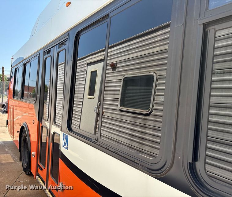 image for item EM2605 2011 ElDorado EZ-Rider II Max transit bus