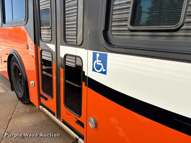 image for item EM2605 2011 ElDorado EZ-Rider II Max transit bus