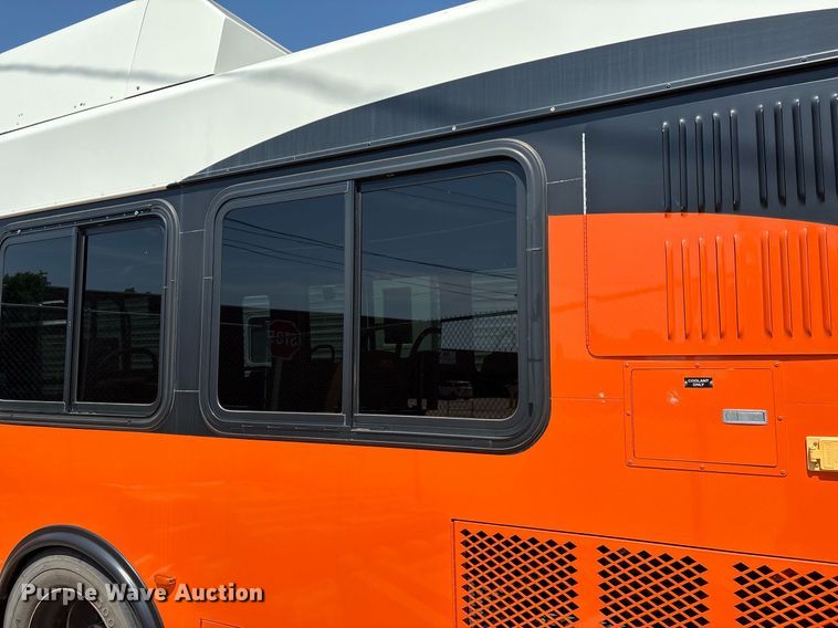 image for item EM2605 2011 ElDorado EZ-Rider II Max transit bus