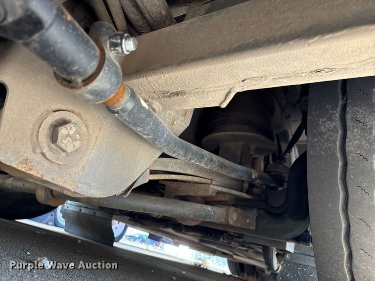 image for item EM2605 2011 ElDorado EZ-Rider II Max transit bus