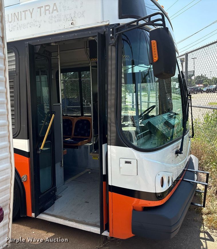 image for item EM2605 2011 ElDorado EZ-Rider II Max transit bus