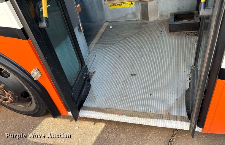 image for item EM2605 2011 ElDorado EZ-Rider II Max transit bus