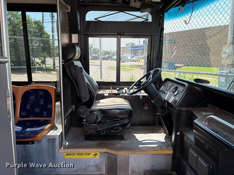 image for item EM2605 2011 ElDorado EZ-Rider II Max transit bus