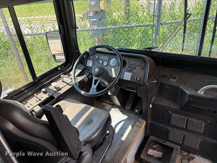 image for item EM2605 2011 ElDorado EZ-Rider II Max transit bus