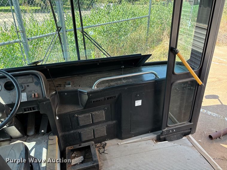 image for item EM2605 2011 ElDorado EZ-Rider II Max transit bus