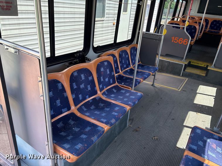 image for item EM2605 2011 ElDorado EZ-Rider II Max transit bus