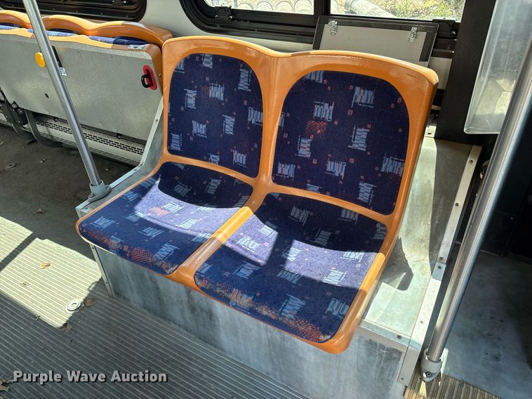 image for item EM2605 2011 ElDorado EZ-Rider II Max transit bus