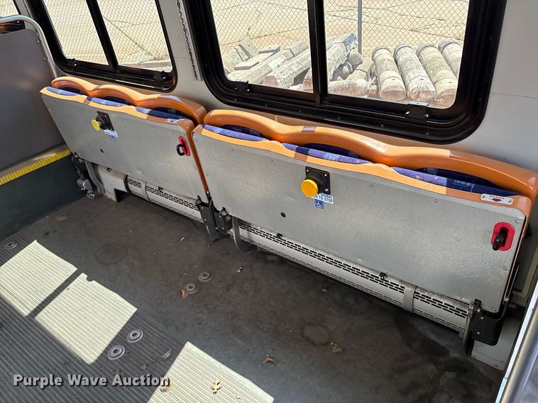 image for item EM2605 2011 ElDorado EZ-Rider II Max transit bus