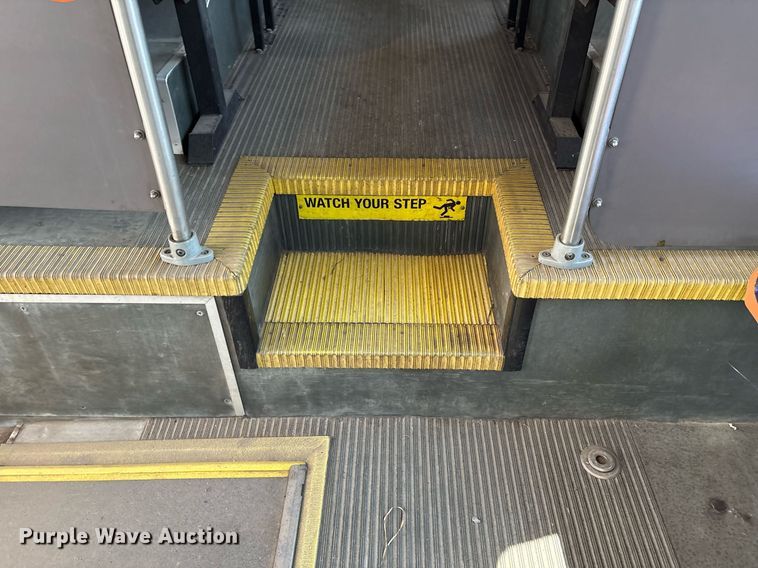 image for item EM2605 2011 ElDorado EZ-Rider II Max transit bus