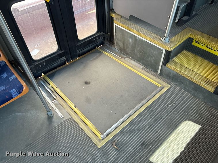 image for item EM2605 2011 ElDorado EZ-Rider II Max transit bus