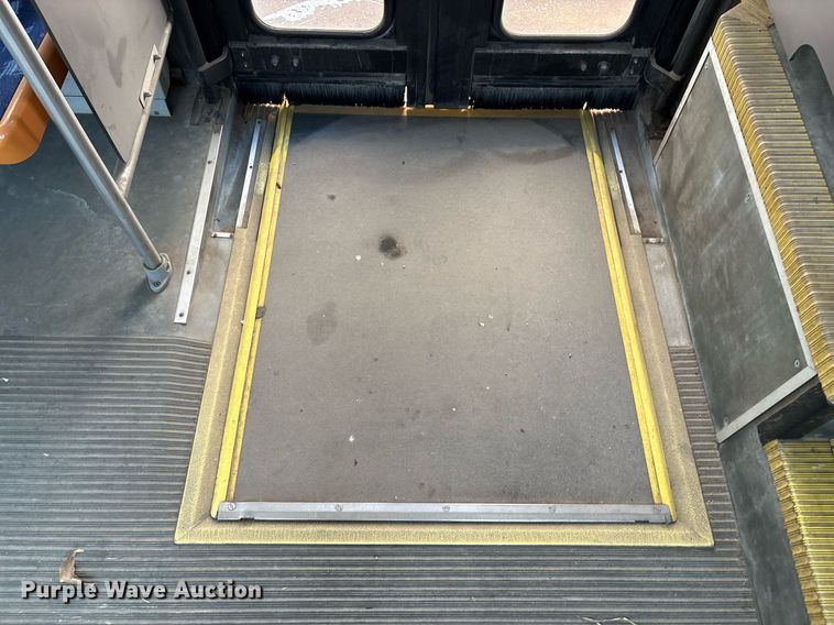 image for item EM2605 2011 ElDorado EZ-Rider II Max transit bus