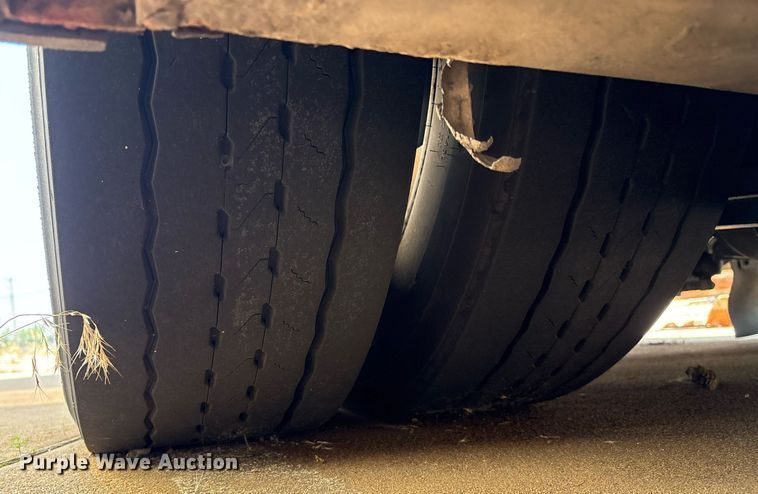 image for item EM2605 2011 ElDorado EZ-Rider II Max transit bus