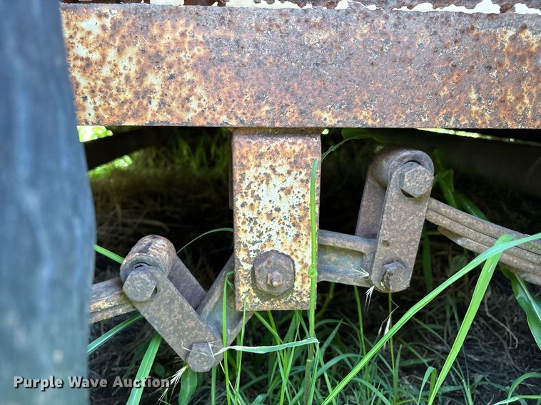 image for item EM2608 1980 Sooner livestock trailer