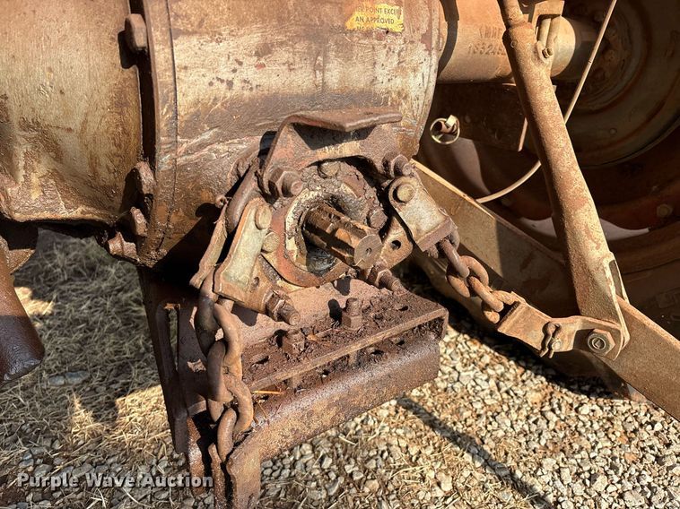 image for item EM2613 (2) Massey Ferguson 135 tractors