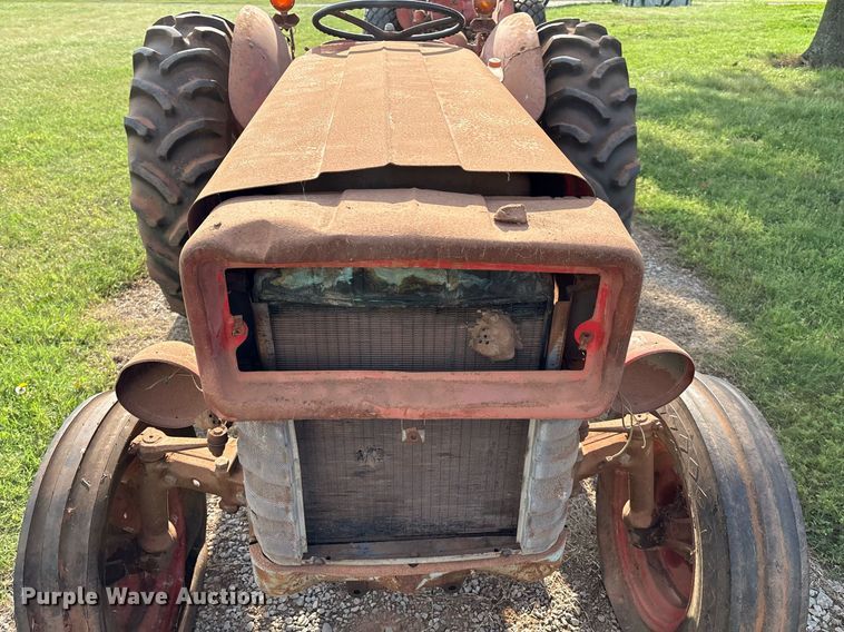 image for item EM2613 (2) Massey Ferguson 135 tractors