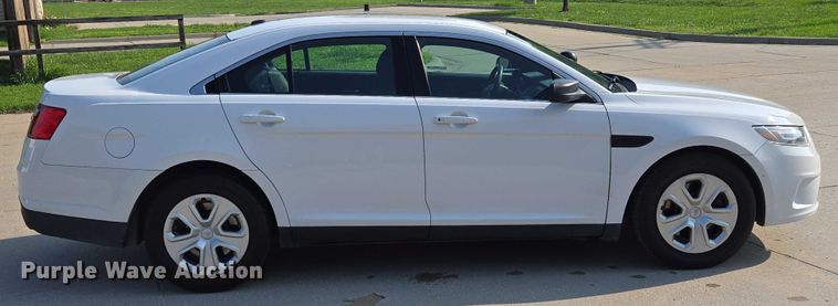 image for item EM7475 2015 Ford Taurus Police Interceptor 