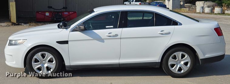 image for item EM7475 2015 Ford Taurus Police Interceptor 