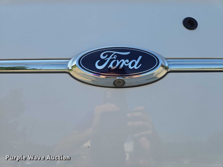 image for item EM7475 2015 Ford Taurus Police Interceptor 