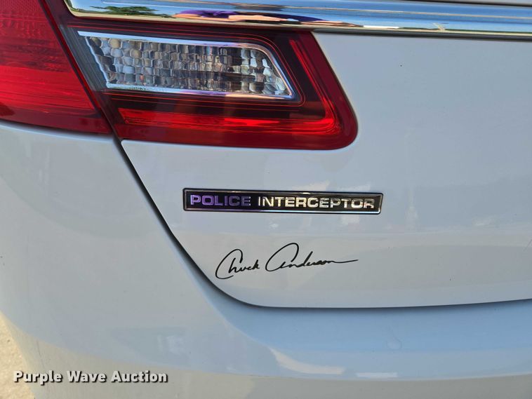 image for item EM7475 2015 Ford Taurus Police Interceptor 