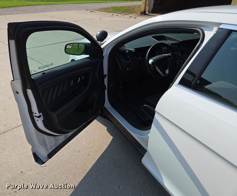 image for item EM7475 2015 Ford Taurus Police Interceptor 