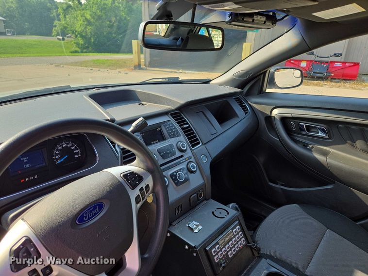 image for item EM7475 2015 Ford Taurus Police Interceptor 