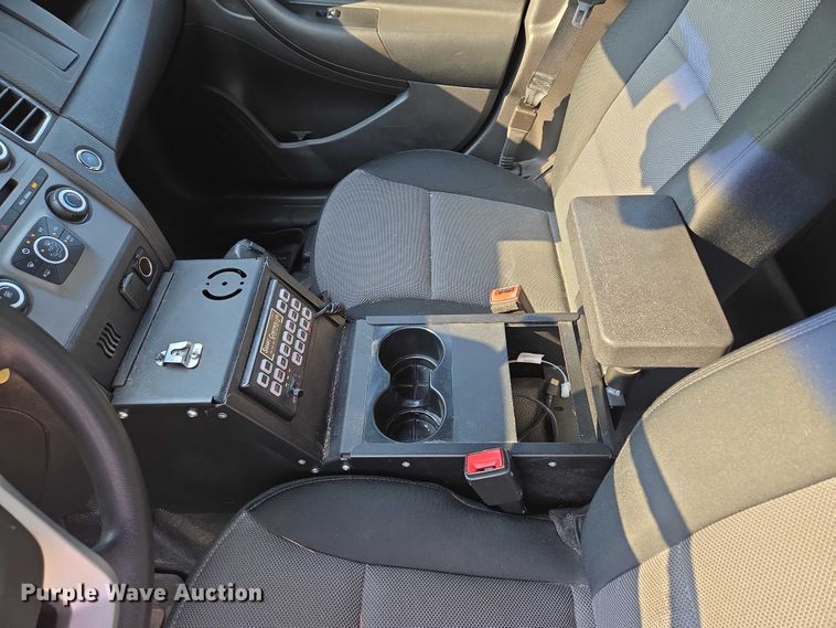 image for item EM7475 2015 Ford Taurus Police Interceptor 