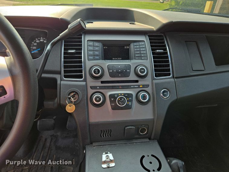 image for item EM7475 2015 Ford Taurus Police Interceptor 