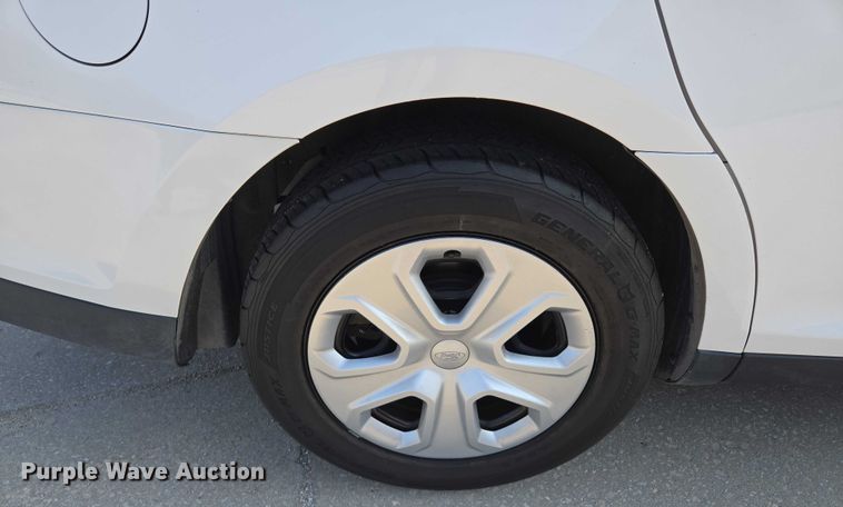 image for item EM7475 2015 Ford Taurus Police Interceptor 