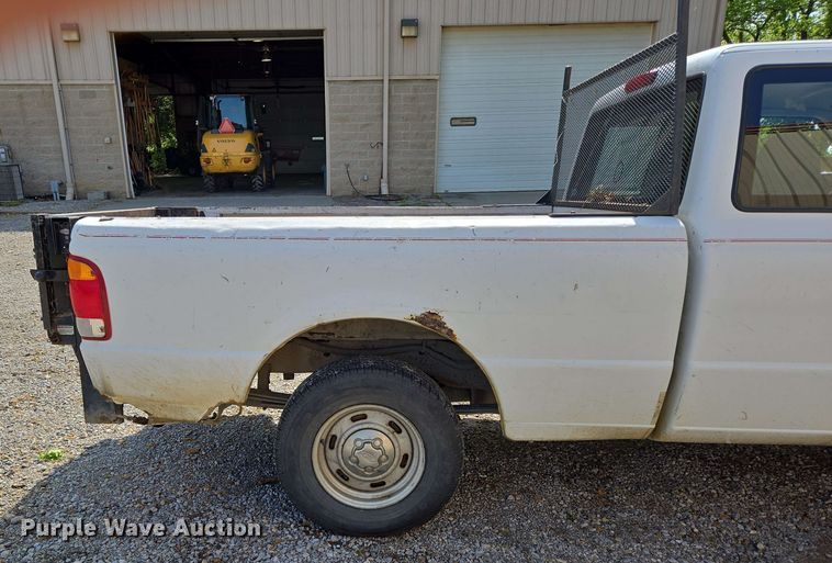 image for item EN3654 1998 Ford Ranger SuperCab pickup truck