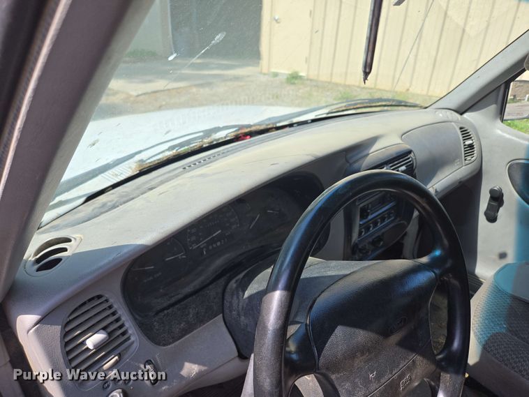 image for item EN3654 1998 Ford Ranger SuperCab pickup truck