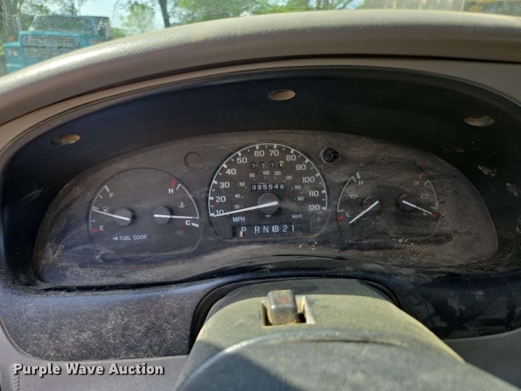 image for item EN3654 1998 Ford Ranger SuperCab pickup truck