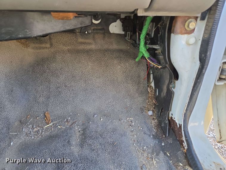 image for item EN3654 1998 Ford Ranger SuperCab pickup truck