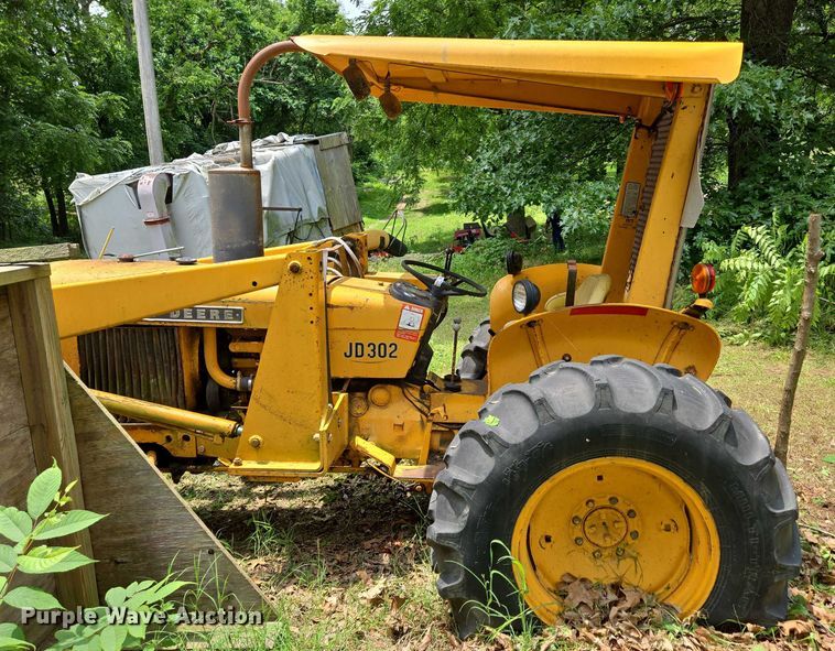 image for item EN3862 John Deere JD 302 tractor