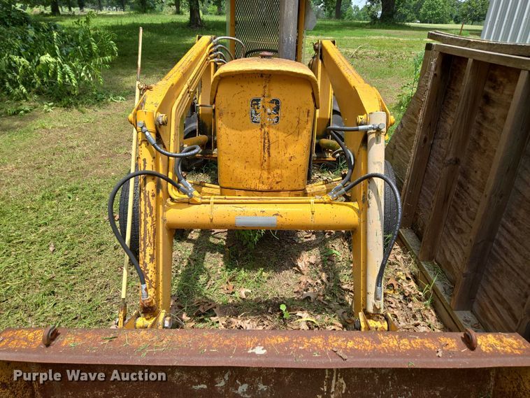 image for item EN3862 John Deere JD 302 tractor