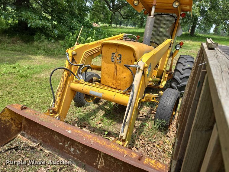 image for item EN3862 John Deere JD 302 tractor