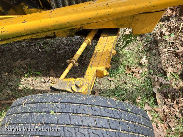 image for item EN3862 John Deere JD 302 tractor