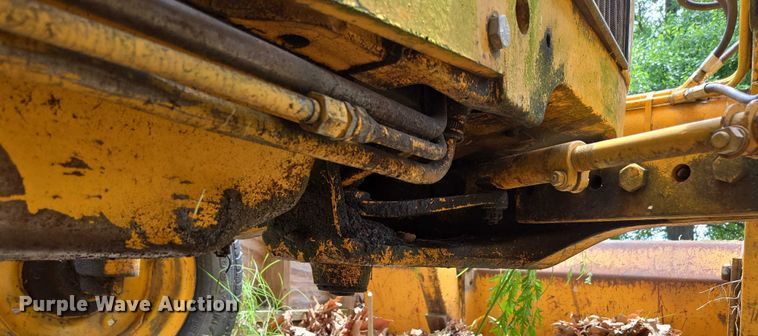 image for item EN3862 John Deere JD 302 tractor