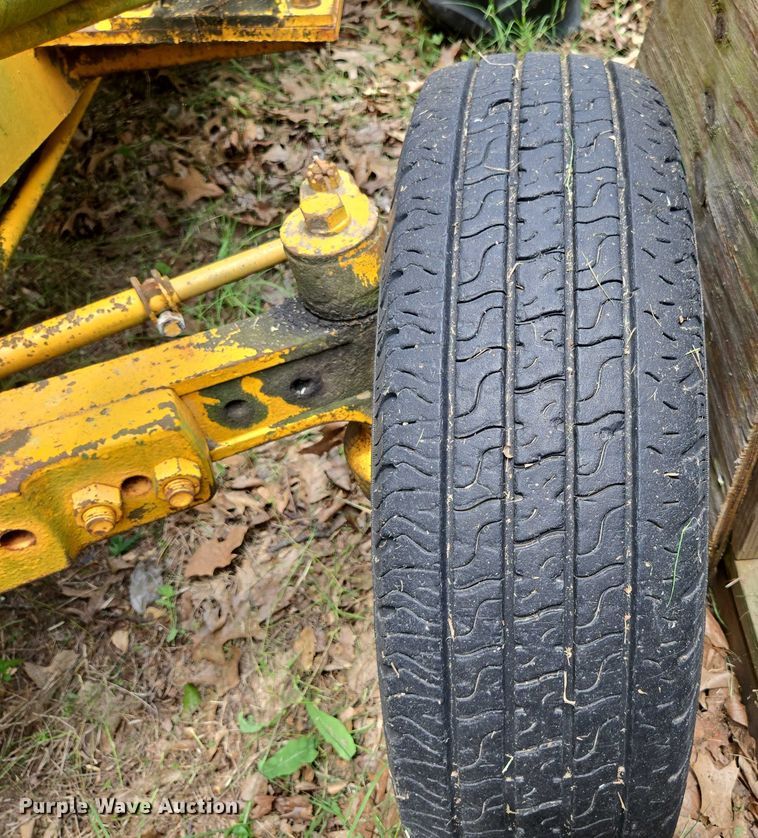 image for item EN3862 John Deere JD 302 tractor