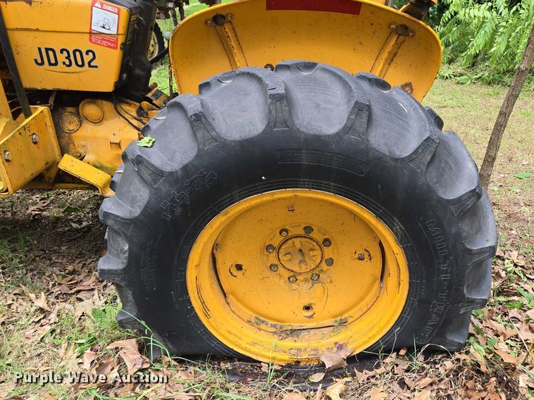 image for item EN3862 John Deere JD 302 tractor