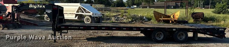 image for item EN4566 2016 Big Tex 22GN-25BK+5MR equipment trailer