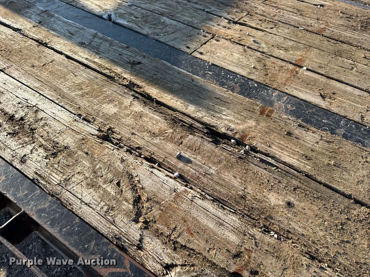 image for item EN4566 2016 Big Tex 22GN-25BK+5MR equipment trailer