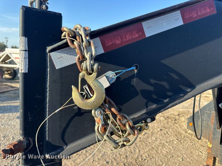 image for item EN4566 2016 Big Tex 22GN-25BK+5MR equipment trailer