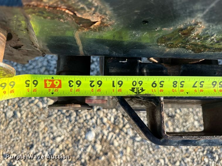 image for item EN4566 2016 Big Tex 22GN-25BK+5MR equipment trailer