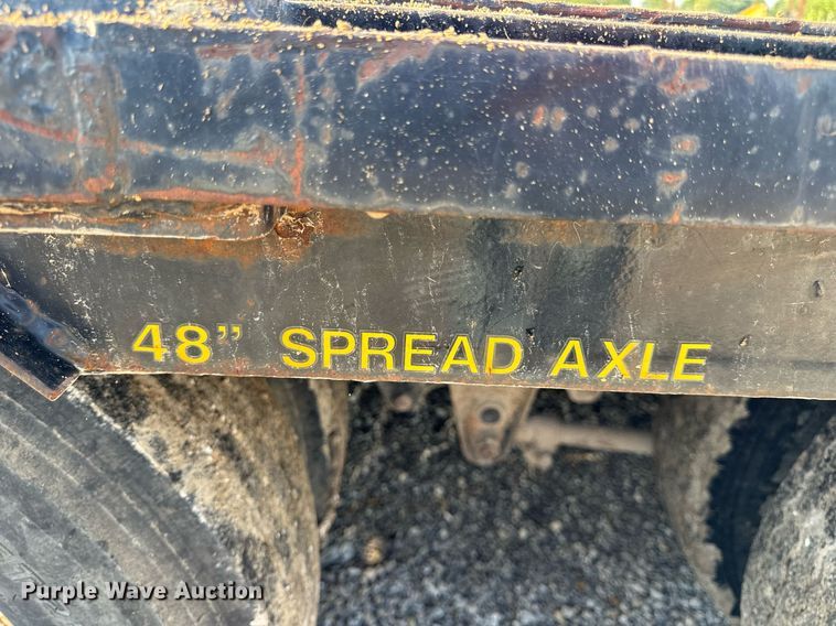 image for item EN4566 2016 Big Tex 22GN-25BK+5MR equipment trailer