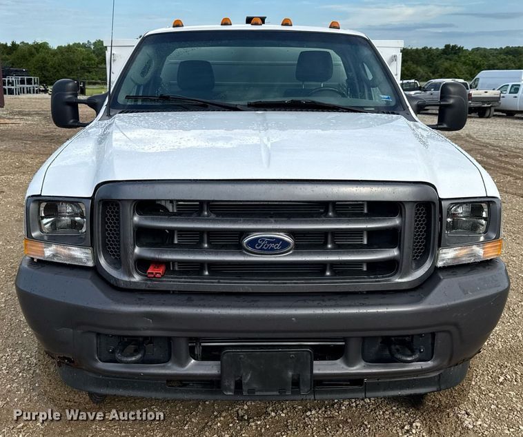 image for item EN4586 2003 Ford F450 Super Duty XL utility / service truck